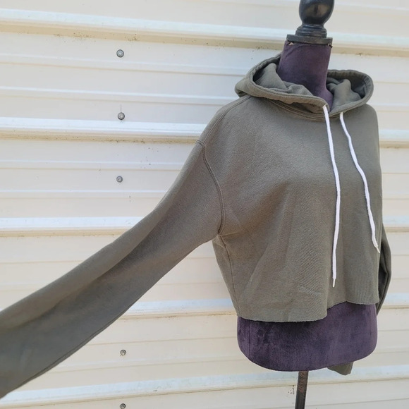 Wild Fable Women's Raw Cropped Hoodie Sweatshirt Top Olive Cotton Sz XL - Picture 7 of 8